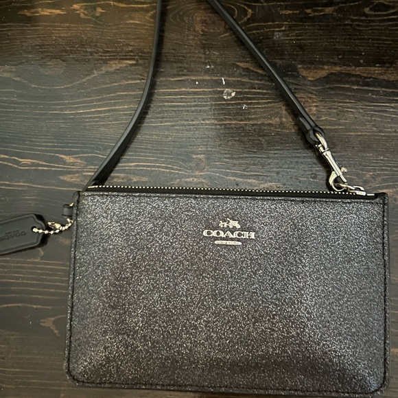 COACH wristlet - Picture 3 of 5